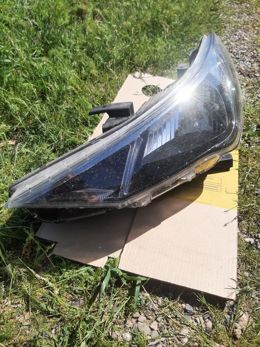 Фары, рещетка, задний фар