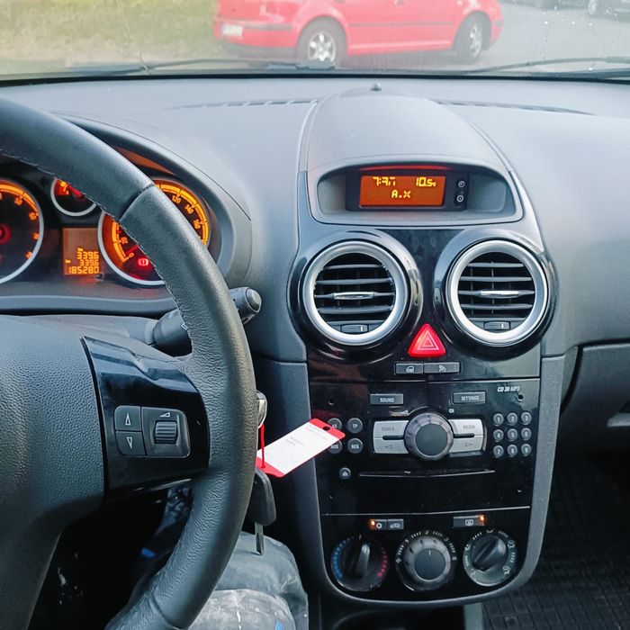 Opel corsa D an 2014