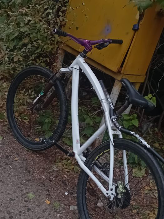 Велосипед BMW 9кг