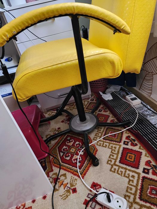 Кресло маникюрное