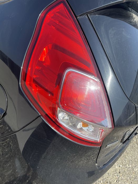 Stop Stanga Dreapta Ford Fiesta 2013-2016