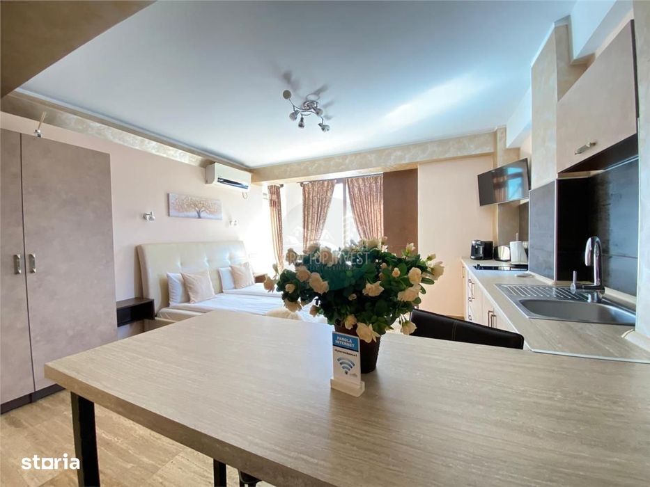 Hotel 4 studiouri 4 camere duble parcare zona Centrala