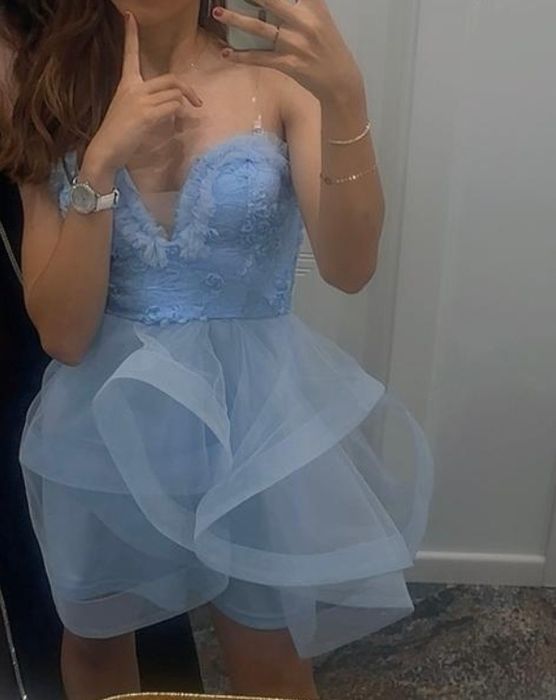 Vând rochie adolescente