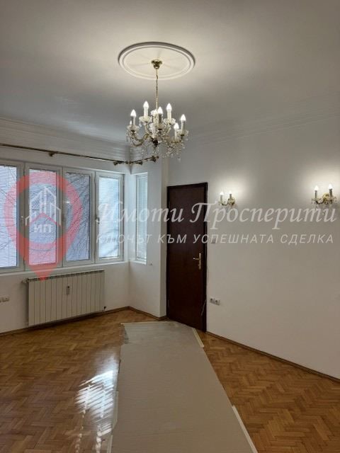 Офис в София-Център площ 70 цена 840