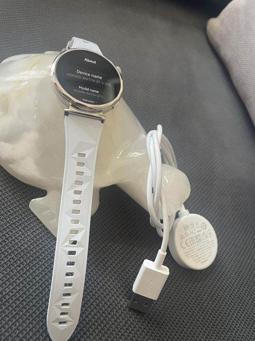 Смарт часовник Huawei watch gt 5