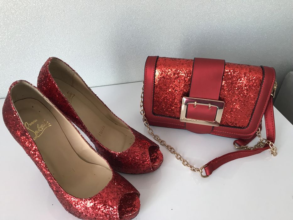 Туфли красные серебристые 37 размер