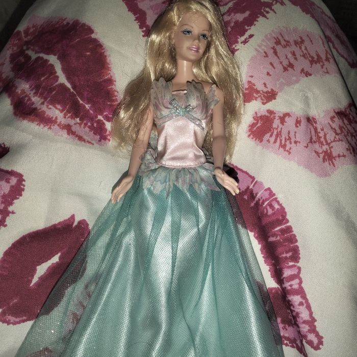 Diferite păpuși Barbie SH