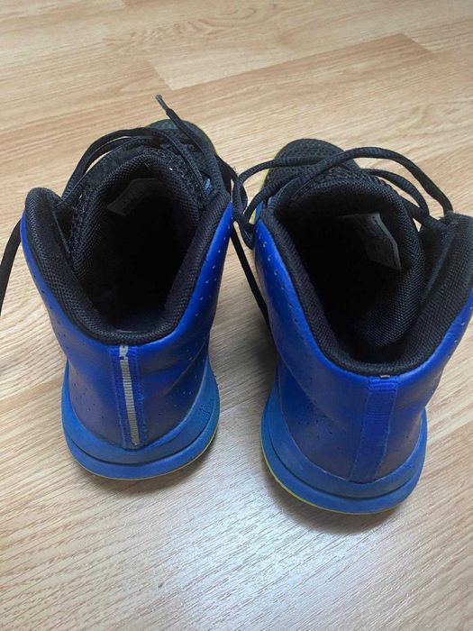 Bascheti Under Armour marimea 38