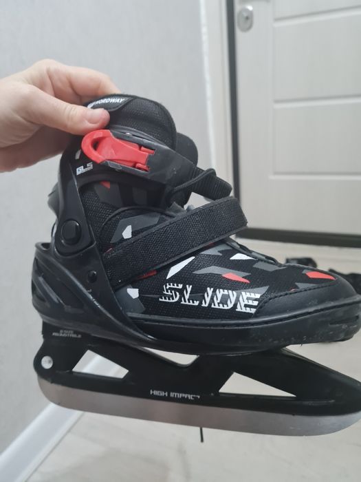 Продам коньки в отличном состоянии