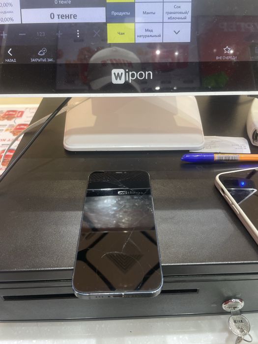 Продам Айфон 12в хорошем