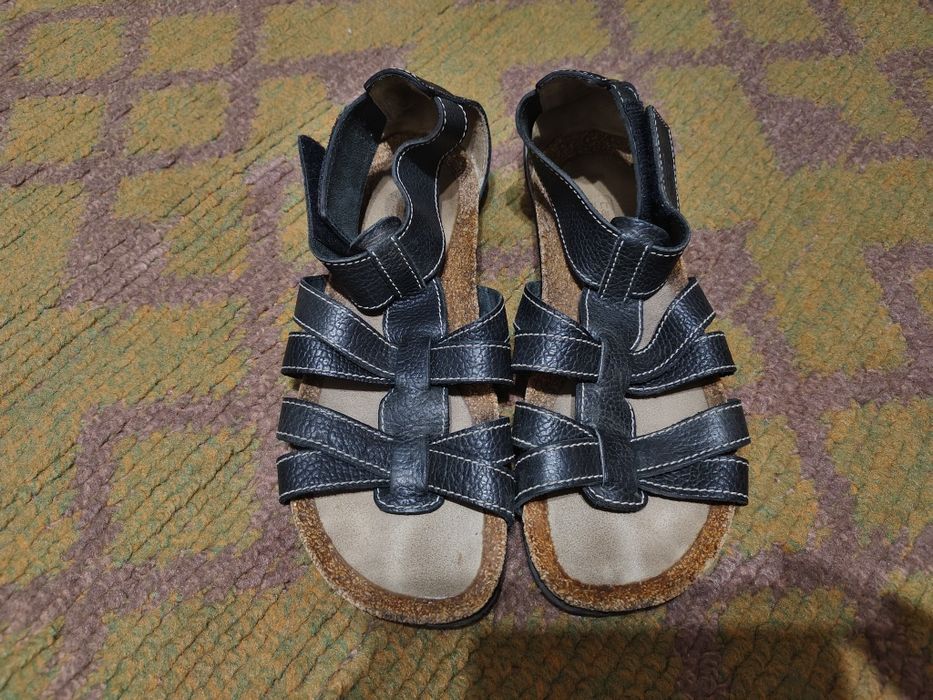 Продается женская обувь