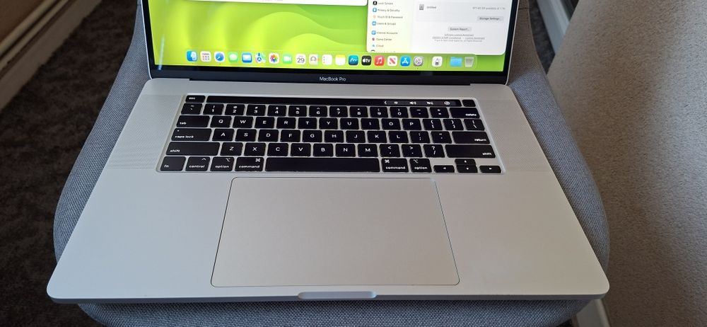 MacBook Pro 16", 2019 2.3  GHz 8-Core Intel Core i9, 32GB RAM 1TB SSD