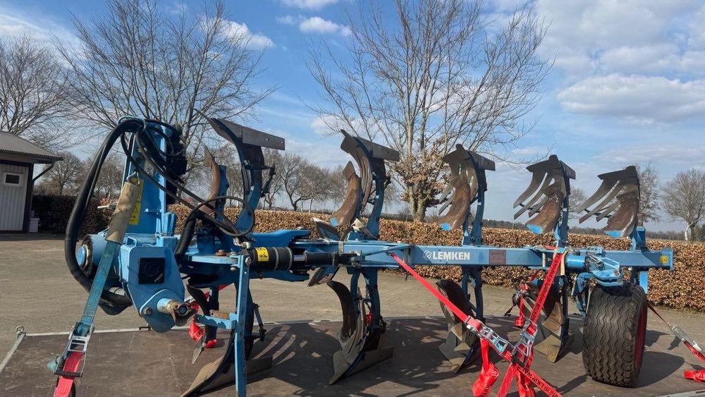 Lemken Europal 8.  Case Puma, Claas Arion, John  Deere tortadi