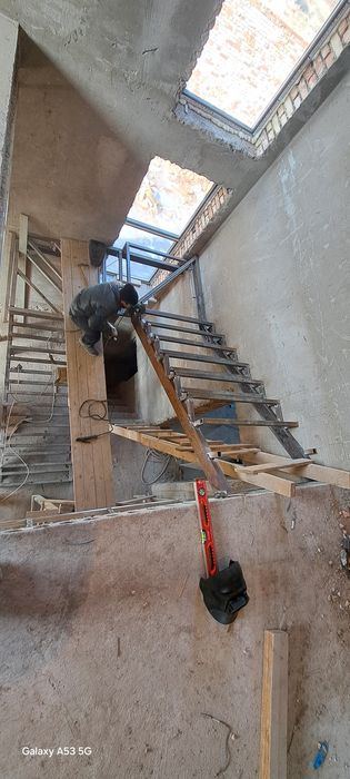 Лестница из металла