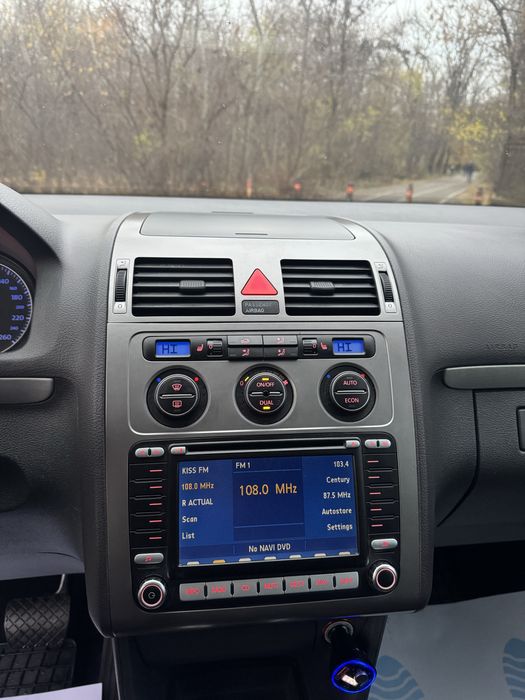 - Vw Touran - model 2008 - 2.0 TDI -Cutie DSG automata-stare excelenta