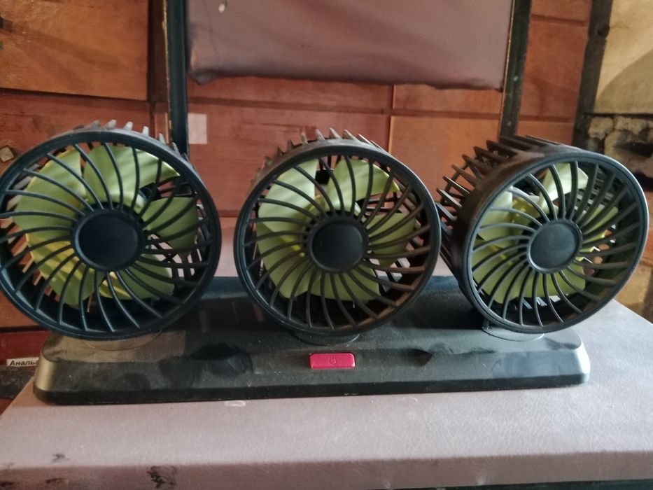 Продам автомобильный вентилятор
