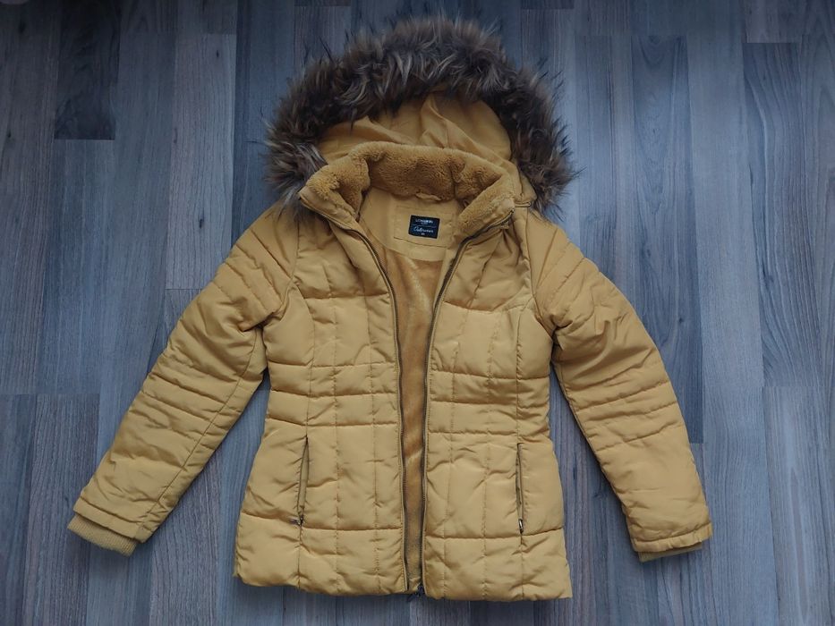 Vând geaca groasa de iarna