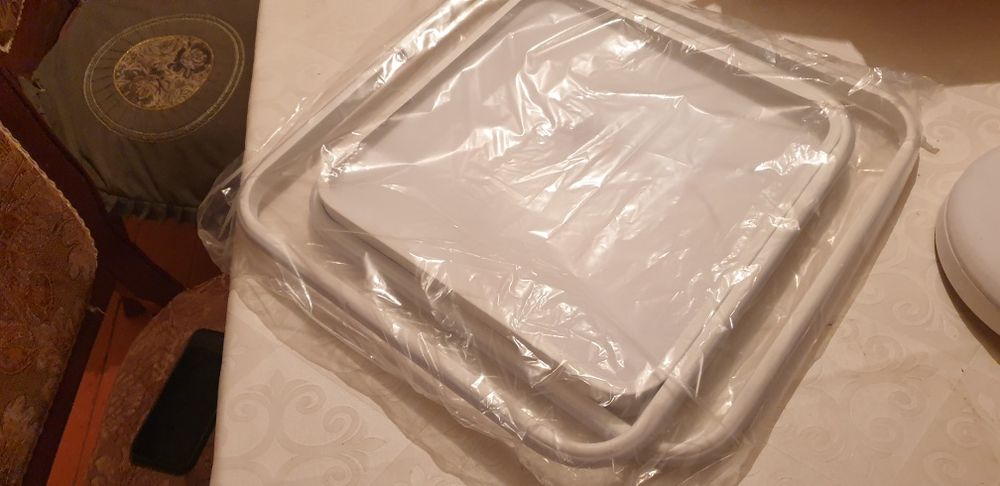 Продам люстры айфон срочно