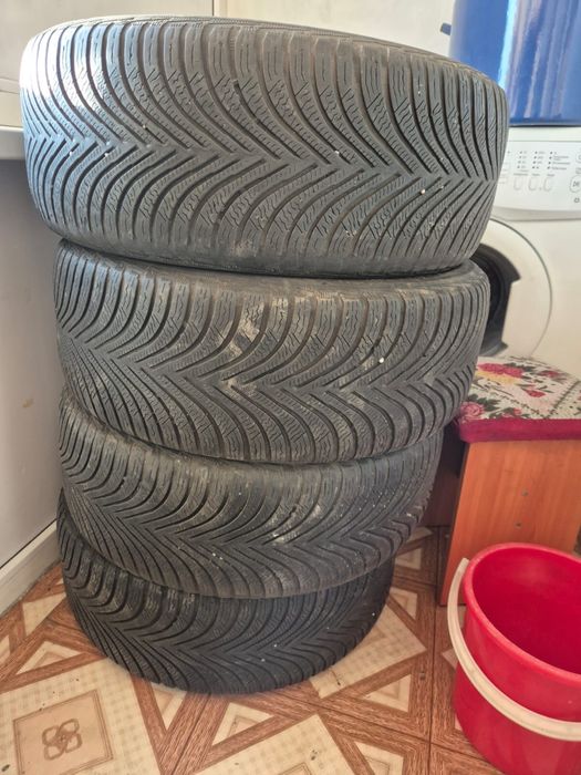 Продам шины срочно