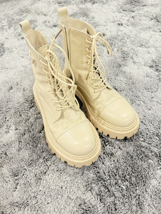 Продам ботинки Астана