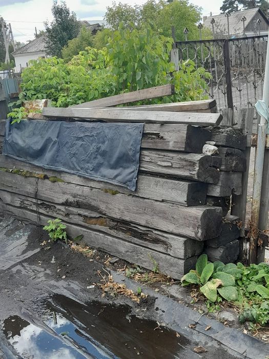 Продам  шпалы  на дрова