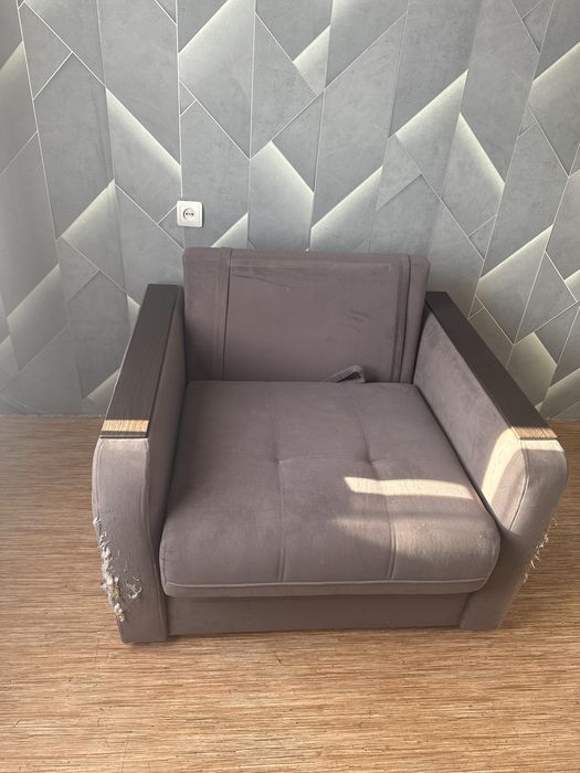 Продается диван раскладной !