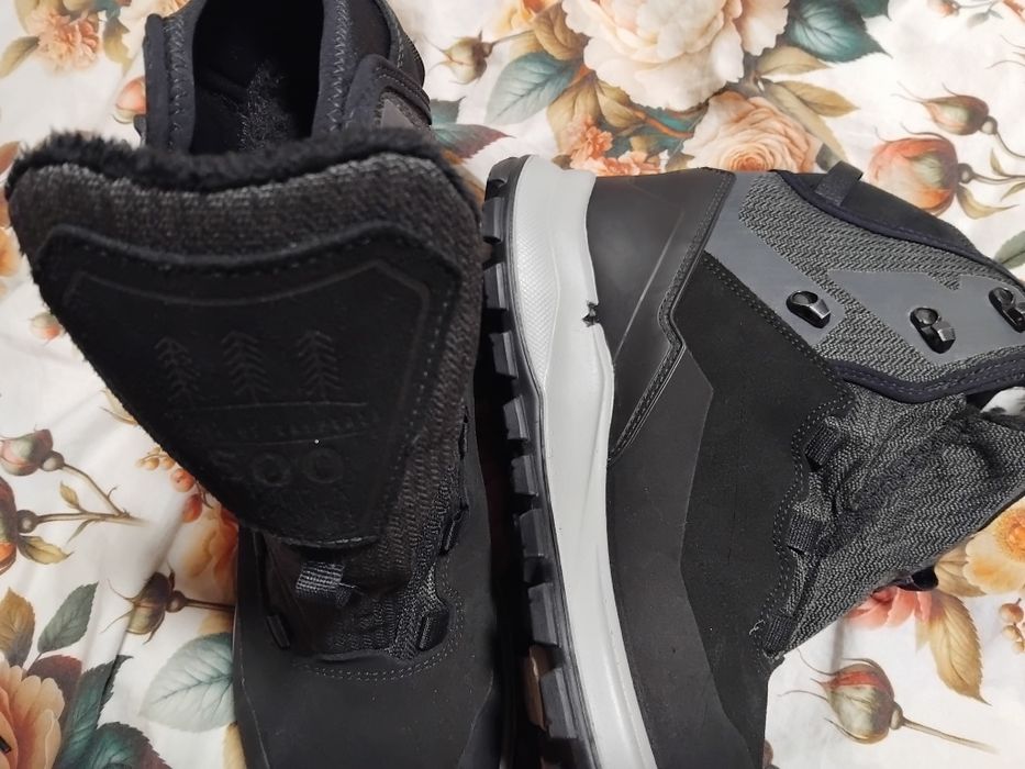 Туристически обувки.