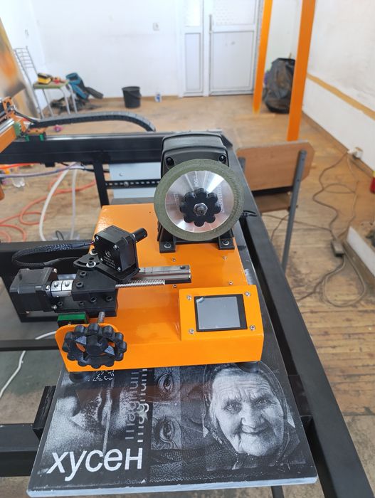 Точильный станок по заточке алмазных игл по камню (граниту и мрамору)