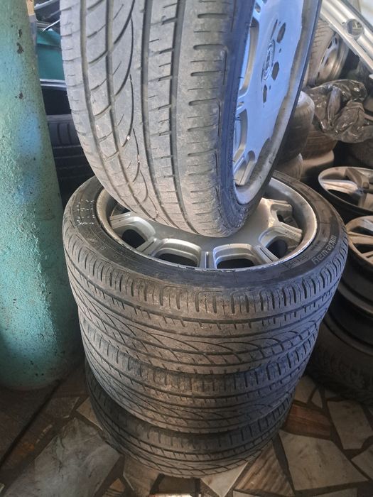 Комплект резины 245/40/19