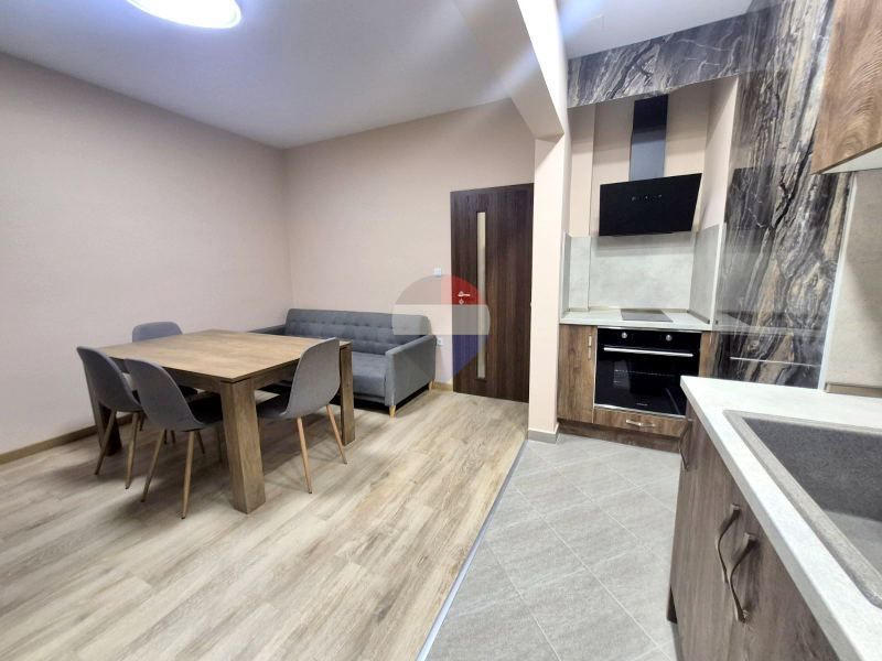 Дава се под наем Тристаен апартамент в Варна, Общината - 78 кв.м за 850 € - Снимка #5