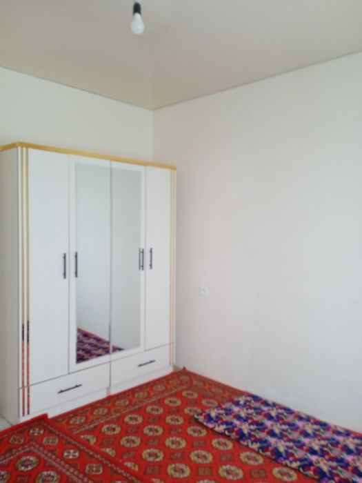 Хивада 3 хоХива вакзал ёнида 3 хонали квартира  СОТИЛАДИ срочно 340