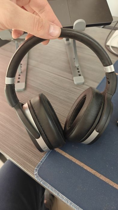 Безжични слушалки Sennheiser HD 450 bt