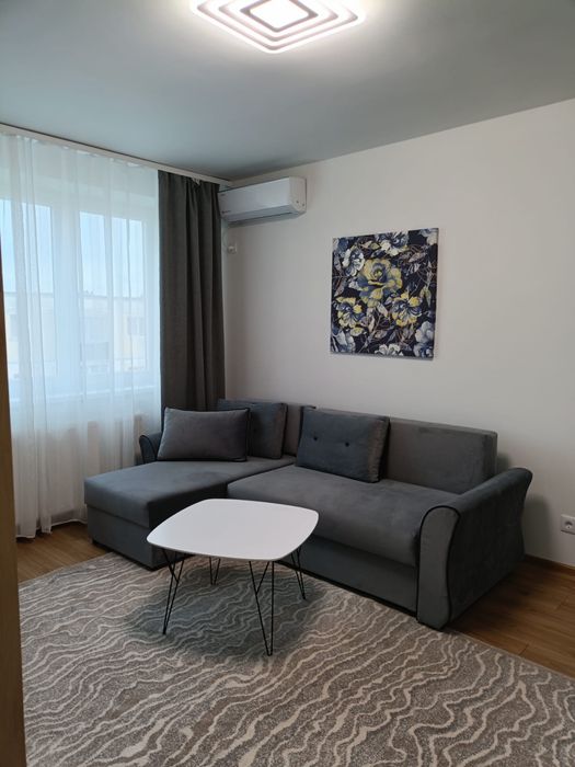 Vand apartament str aviatarilor 2 camere etajul 4