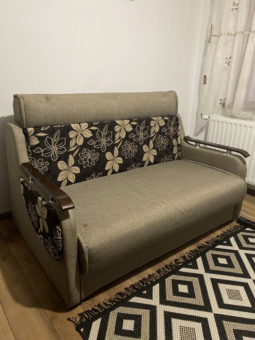 Vând canapea, 140x200cm