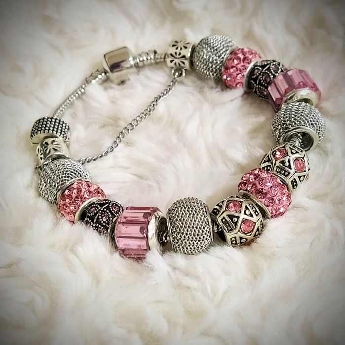 Дамски гривни тип Пандора Лукс!!! Различни видове и цветове