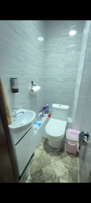 Продаётся квартира 4комнатная переделанная в 6