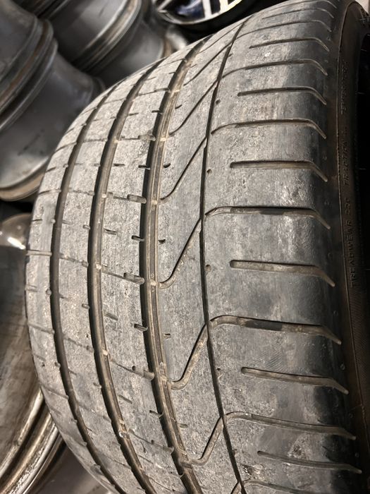 295/30/19 Pirelli P-Zero