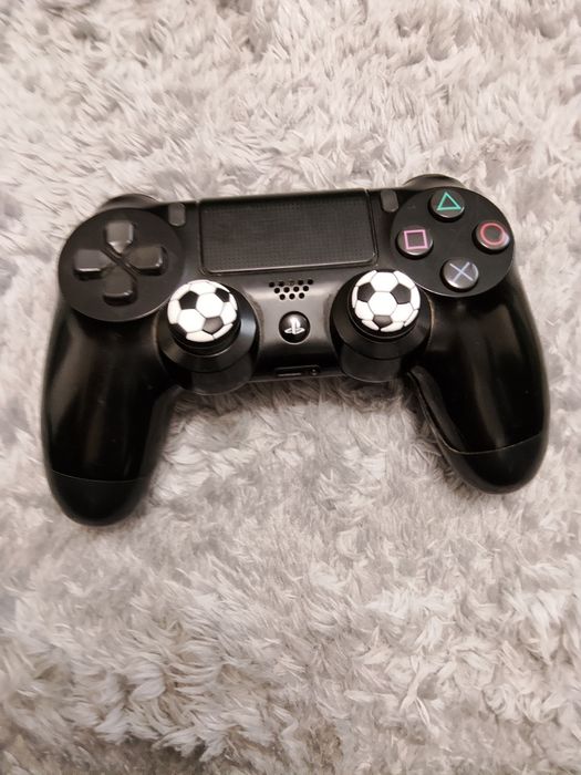 Ps4 перфектно състояние играта подарак две игри   чисто нов чоистик без стик дрифт