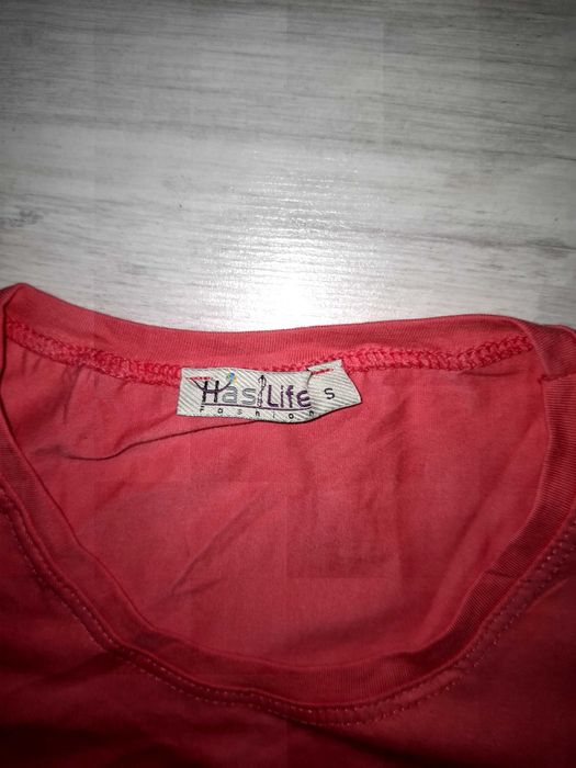 Tricou fete, mărimii disponibile M și XL Noi