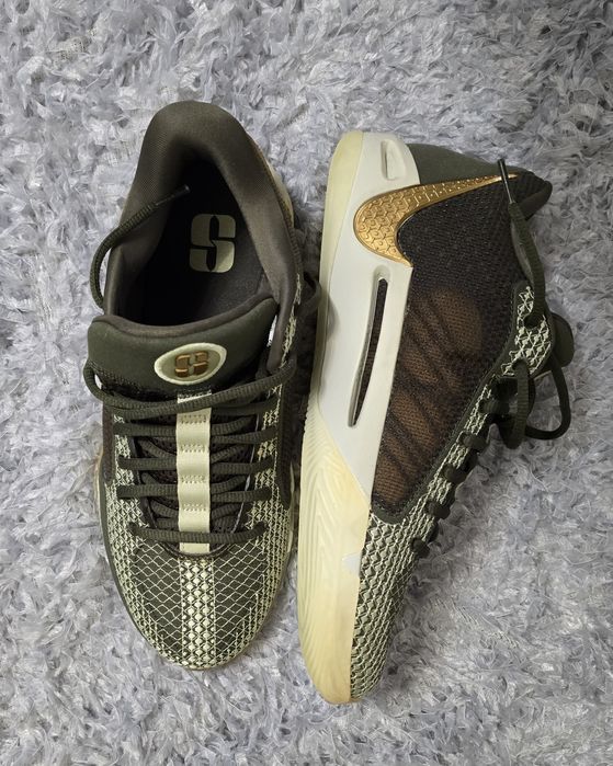 Кроссовки nike 40 р.