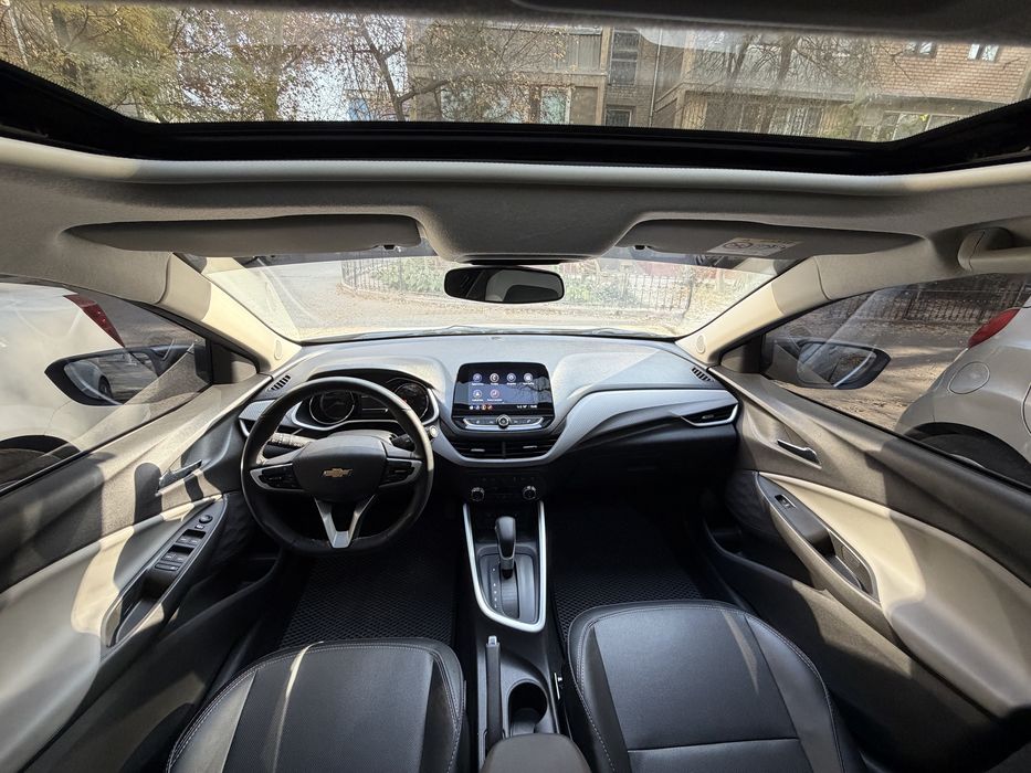 ONIX PREMIER 2 plus 24yil 15 min probeg toza