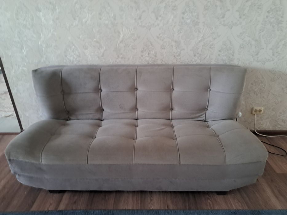Продам раскладной диван б/у