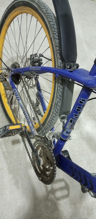 Velosipet  (26). Sotiladi 800 ming boʻlari.