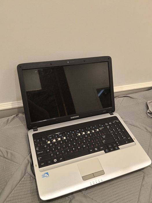 Ноутбук Самсунг в отличном состоянии
