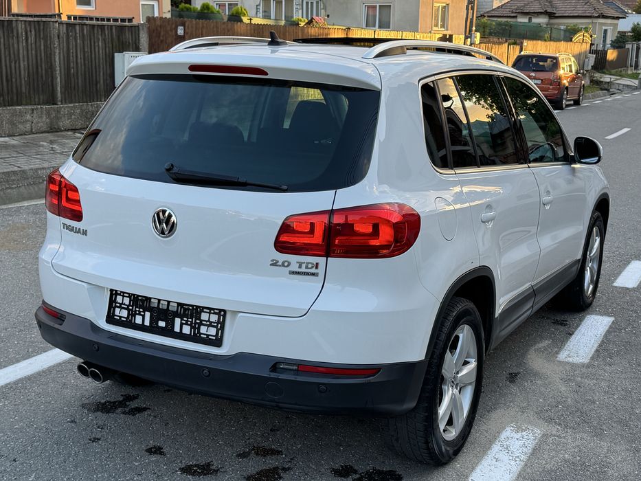 Volkswagen Tiguan 2.0D // Automat // Panoramic // Xenon