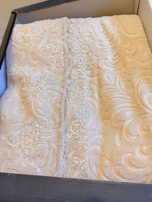 Каробкада комплект покрывал и постельное белья