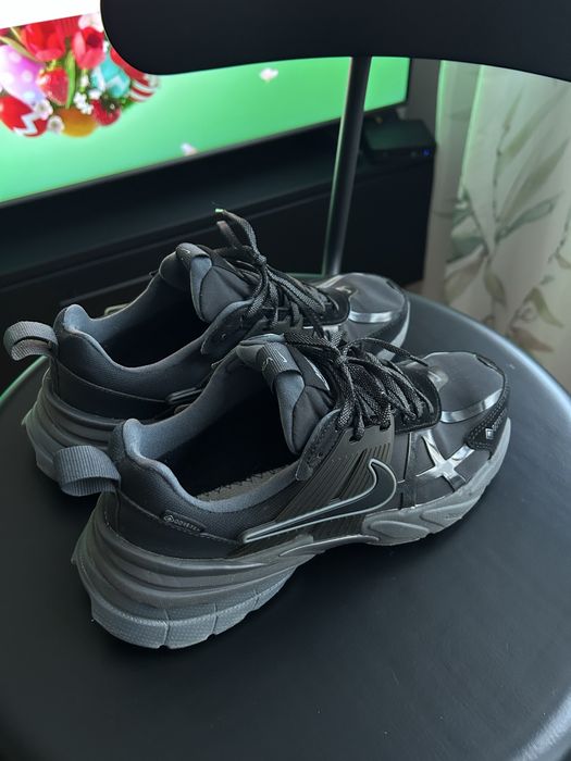 Nike маратонки 38 размер