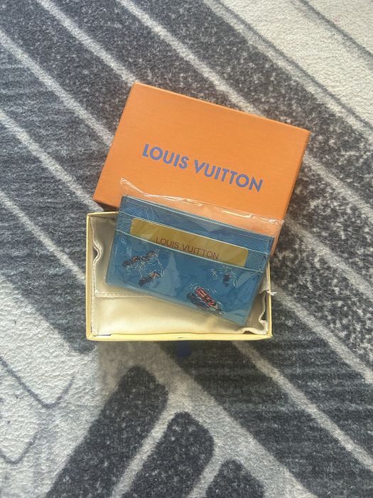 louis vuitton card holder чисто нов