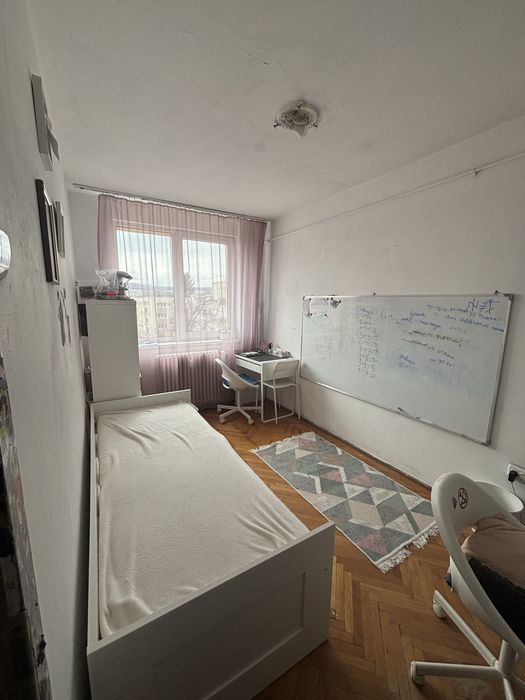 Vand apartament cu 3 camere Grigorescu