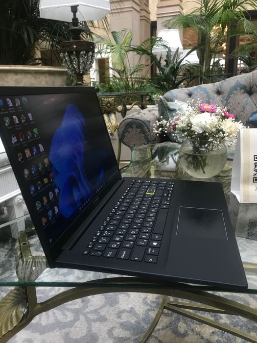 ASUS VivoBook 15